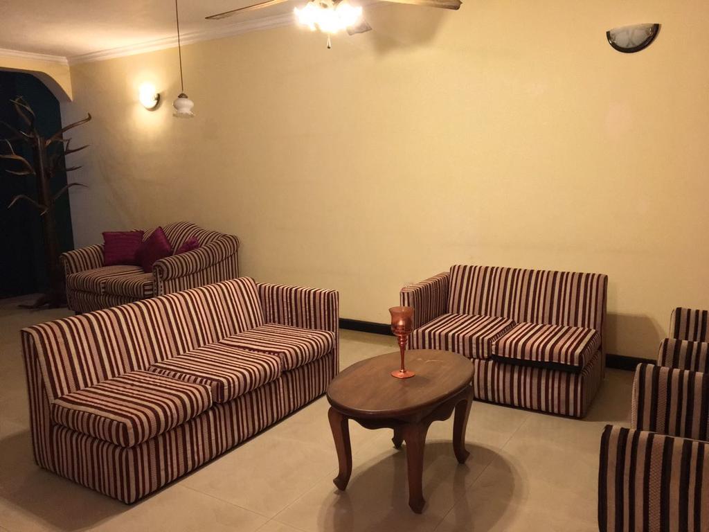 Noahs Ark Transit Stay Moratuwa Buitenkant foto