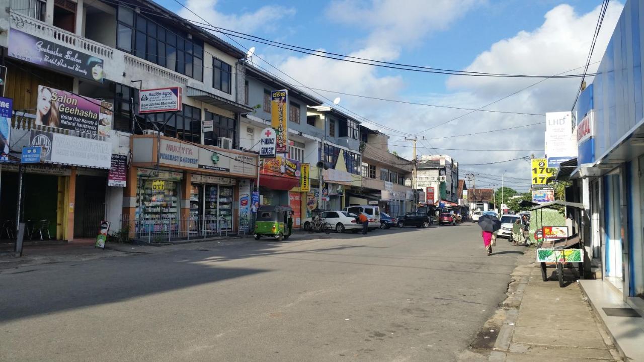 Noahs Ark Transit Stay Moratuwa Buitenkant foto